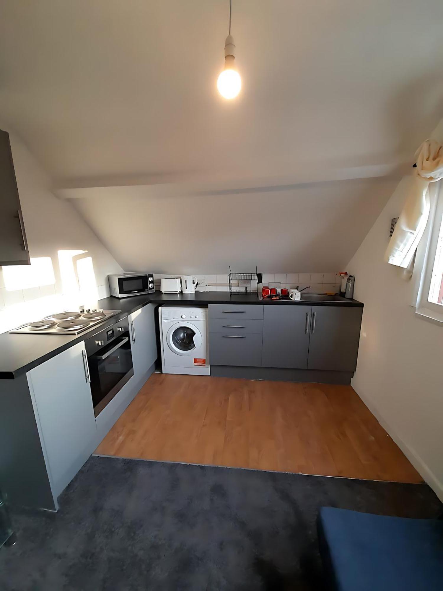 Entire Victoria Park Cardiff Apartment With Free Street Parking Bus 17 And 18 Direct To Cardiff City Centre, Fast Free Wi-Fi المظهر الخارجي الصورة