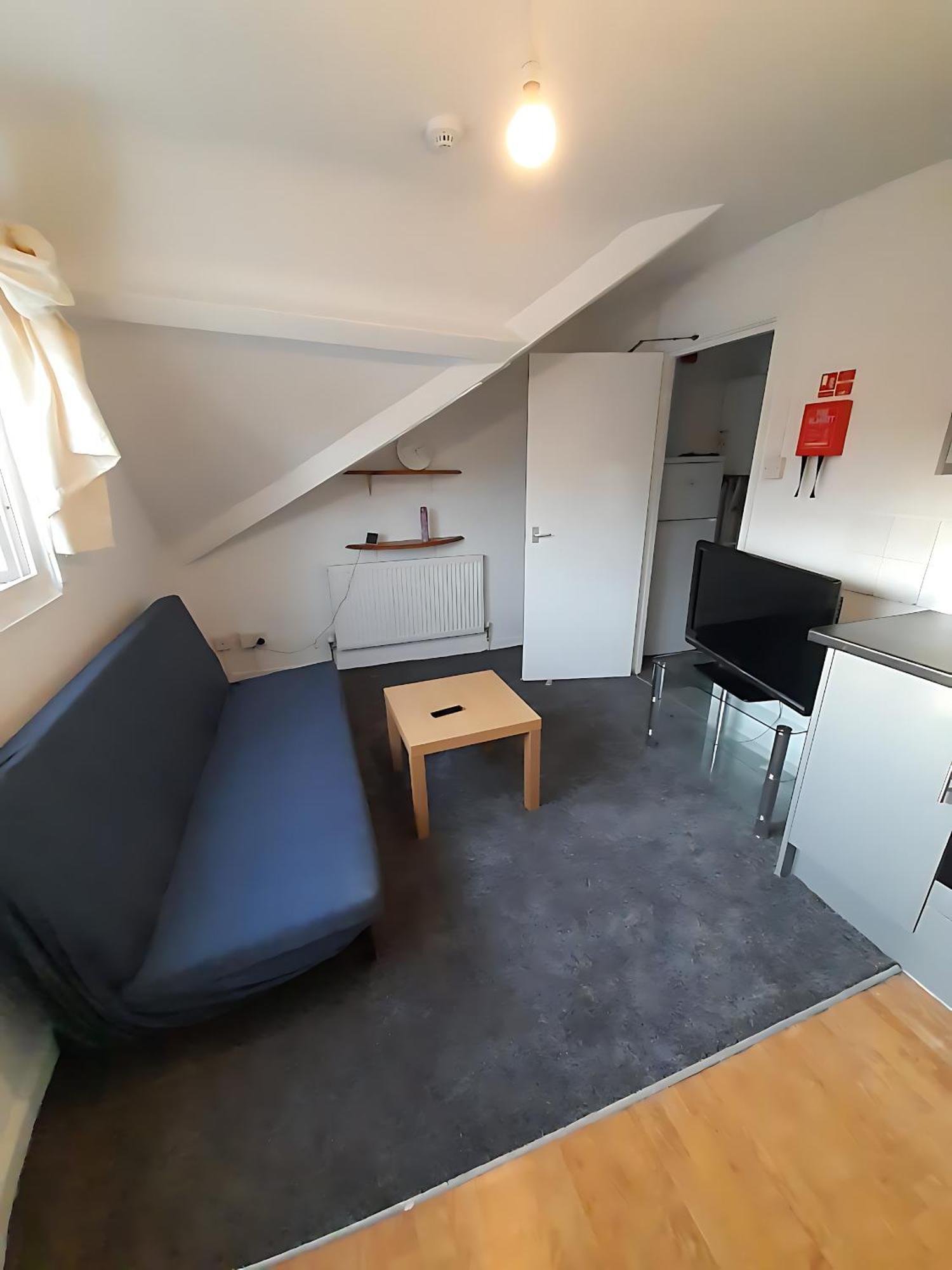 Entire Victoria Park Cardiff Apartment With Free Street Parking Bus 17 And 18 Direct To Cardiff City Centre, Fast Free Wi-Fi المظهر الخارجي الصورة